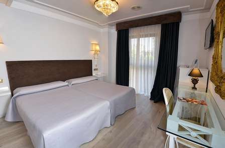 Romantiek en ontspanning met bubbelbad in hartje Salamanca