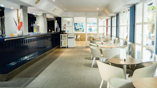 Blue Sea Piscis Adults Only