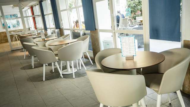 Blue Sea Piscis Adults Only