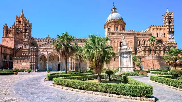 Soggiorno nel cuore di Palermo con colazione inclusa