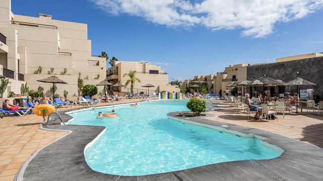 Disfruta con Media Pensión en Costa Teguise