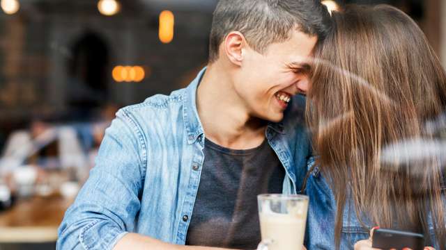 Romanticismo con vino, bombones y mucho más en un hotel temático en Plaza Castilla