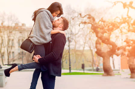 Romantisme avec dîner et bouteille de cava près de Madrid