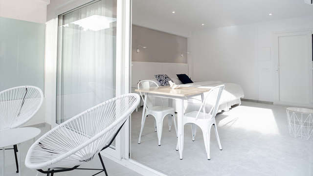 INNER Kompas Studios Only Adults inactive