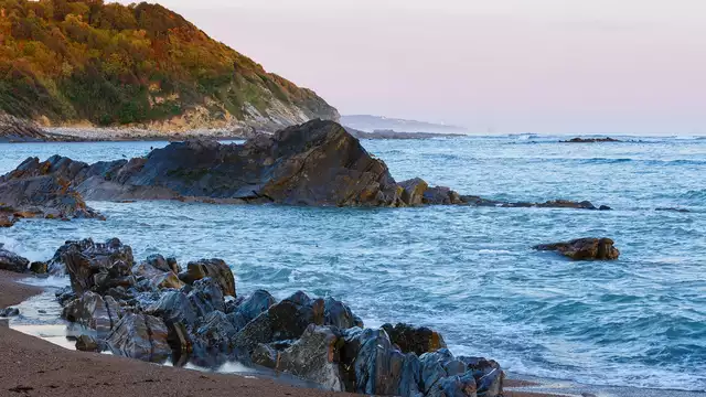 Séjour en amoureux avec vue sur le port de pêche de Saint-Jean-de-Luz