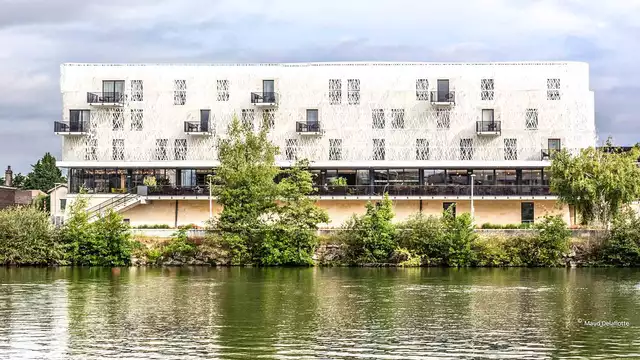 Séjour détente en amoureux avec massage de 30 min et lovebox à 1h30 de Paris