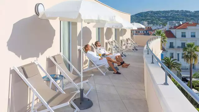 Escapade tout inclus avec dîner, modelage et spa illimité à Cannes