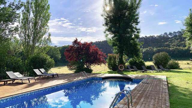 Speciale in Superior con cena e spa in una tipica casa colonica vicino a Figueras.