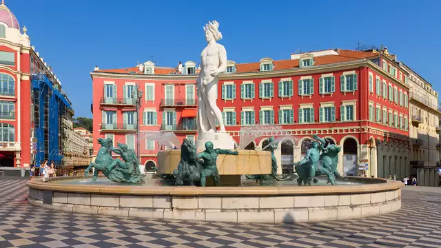 Balcon sur Nice pour une parenthèse détente dans les Alpes-Maritimes