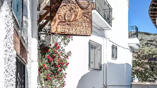 Romantisch uitje in het nationale park Sierra Nevada met ontbijt en een fles wijn