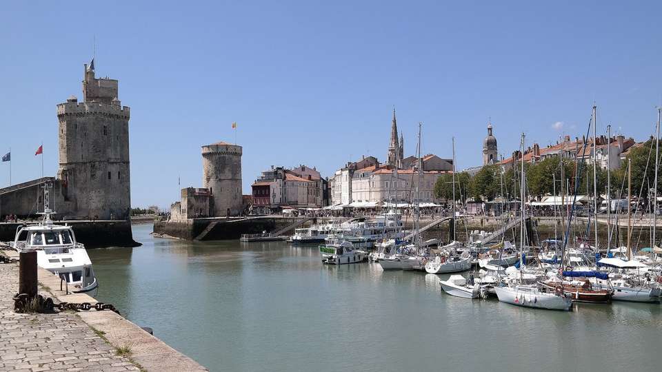Week End Spa La Rochelle Avec Verre De Bienvenue Pour 2 Adultes A Week End Spa La Rochelle Avec Verre De Bienvenue Pour 2 Adultes A