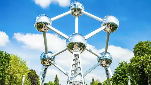 In posizione ideale, con 10 attrazioni a meno di 8 km da Bruxelles
