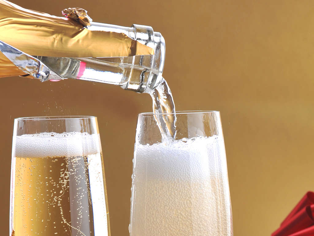 Escapade En Amoureux Avec Champagne, À Chambéry - 4* (ref 11143)