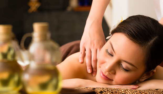 Weekend relax tra le colline toscane con light dinner, massaggio e area Wellness inclusi!