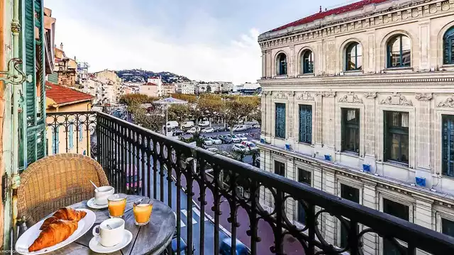 Romanticismo en Cannes en un apartamento