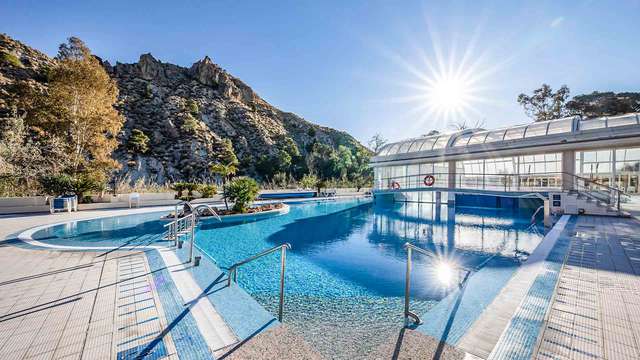 Escapada en el Balneario de Archena con Media pensión y Piscinas termales (desde 3 noches)