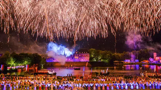 Descubre Puy du Fou con estancia en estudio en Nantes
