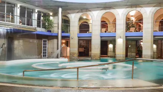 Escapada Relax con acceso al spa o sesión de balneoterapia en el Balneario de Mondariz