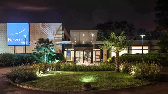 Découvrez Bordeaux dans un hôtel moderne et design de Mérignac