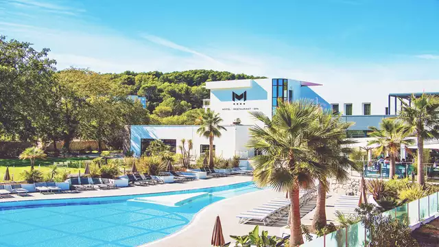 Escapade romantique avec spa, champagne et massages près de Cannes