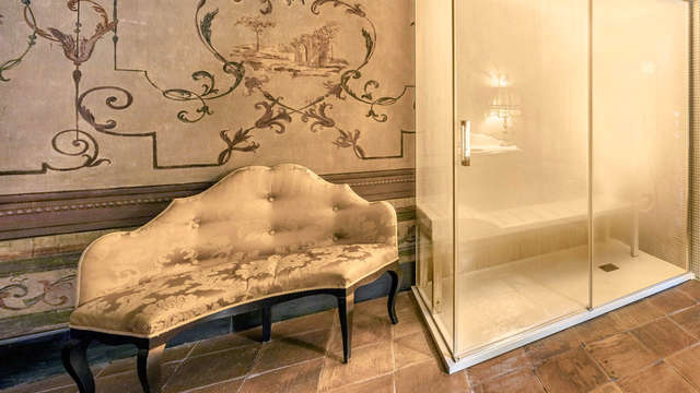 Romance en el castillo de Limatola: noche en una suite con jacuzzi, hammam y cena