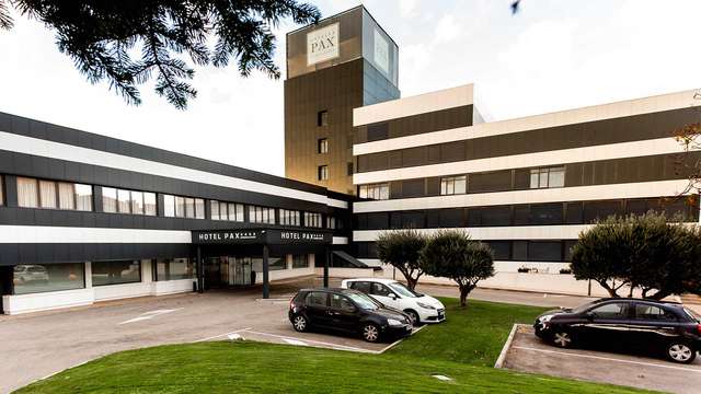 Hotel Pax Guadalajara inactive