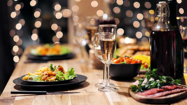 Gastronomía y Relax en Toledo: escapada con cena y acceso de 2 horas al circuito hidrotermal