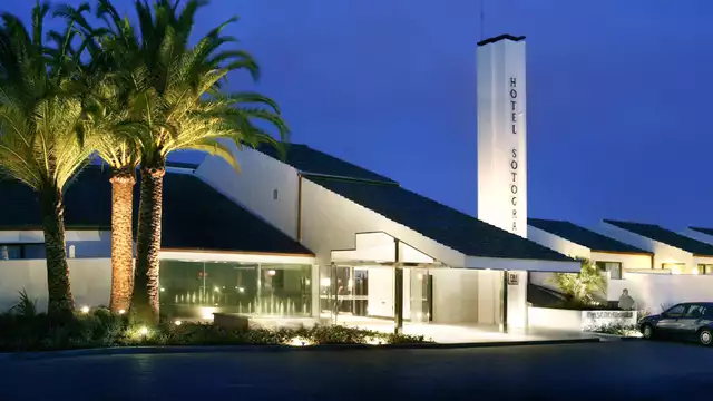 Uitstapje met ontbijt en cava in een hotel met zwembad nabij de stranden van de Costa del Sol