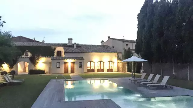 Fuggi in un grazioso hotel di campagna a Girona