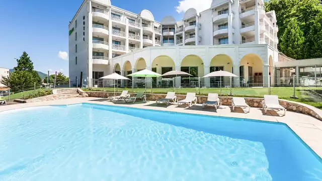 Séjour détente à Aix-les-bains avec un soin de balnéothérapie