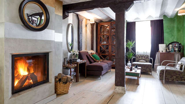 Escapada con degustación de foie, bañera de hierro fundido y cava en un antiguo edificio del 1810