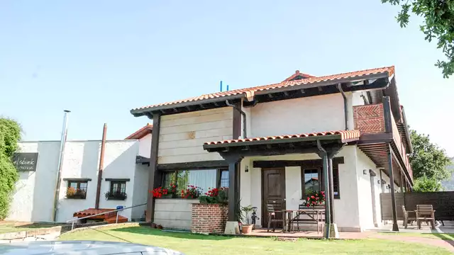 Desconexion en pareja en una tipica posada cantabra con spa