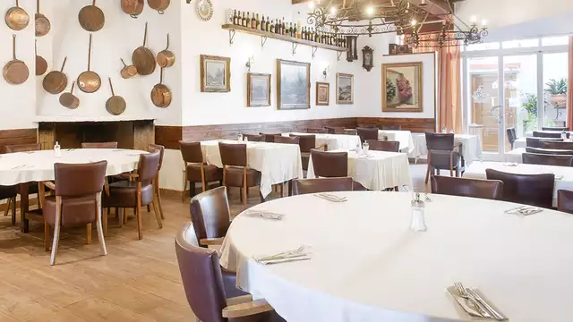 Oferta a pie de playa en Sitges con desayuno incluido desde noches