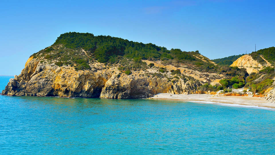 Oferta a pie de playa en Sitges con desayuno incluido desde noches
