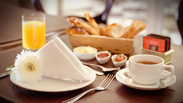 1 Desayuno para 2 adultos (día 2 y día 3)