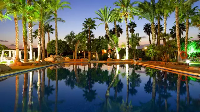 Fuga Romantica con cena e accesso alla spa ad Alicante