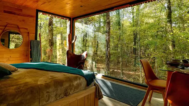 Séjour romantique dans un lodge niché dans les arbres
