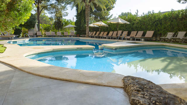 Escapada con desayuno en la popular bahía de Alcudia del norte de Mallorca