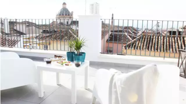 Apartamento con cocina en el centro histórico de Granada para que descubras el arte de esta ciudad