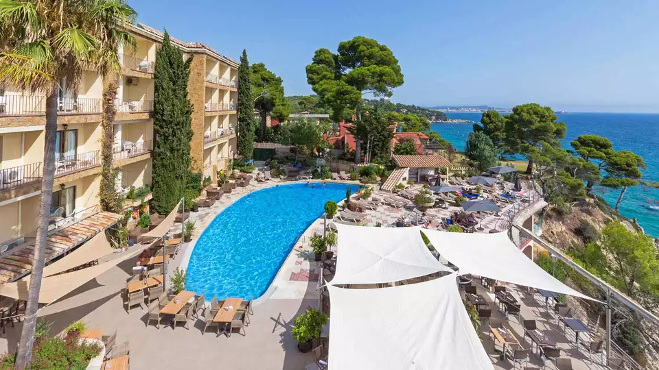 Escapada Romantica en la Costa Brava con cena incluida