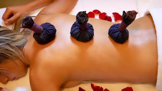 Escapada deluxe: junior suite con hidromasaje, cena, masaje en pareja y acceso spa en Solsona