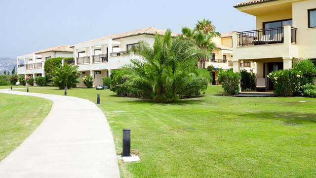 Playa Granada Club Resort Spa