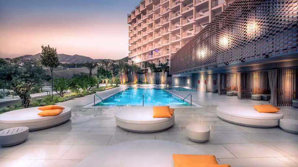 Alojate en un hotel con desayuno incluido en Fuengirola Malaga