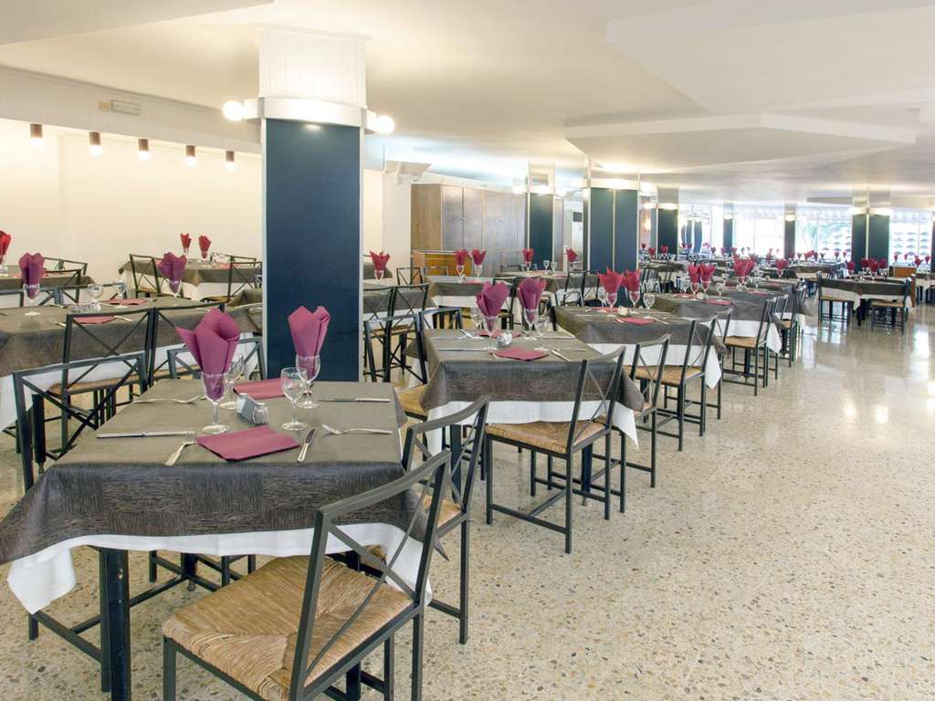 Escapade à Lloret de Mar dans un hôtel 4*, logement et petit-déjeuner - 4* - 8