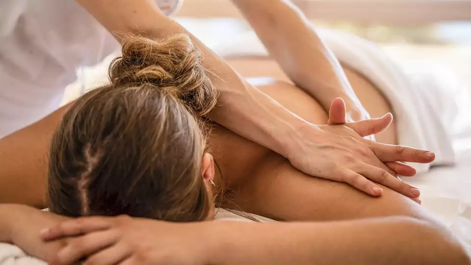 Luxueux weekend detente romantique avec cava et massage