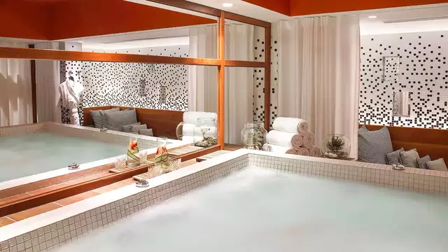 Renaissance Paris Republique Hotel