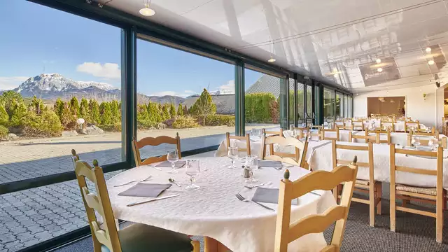Séjour en famille en demi pension entre lac et montagnes, au cœur des Hautes Alpes