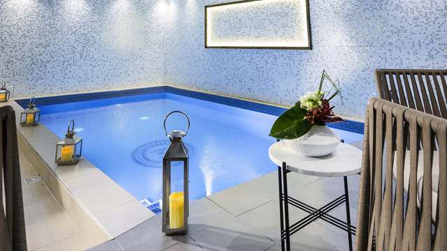 1 accès au spa privé pour 2 adultes