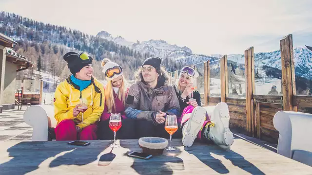 Vacanze in famiglia: camera per 4 persone con colazione inclusa nella Masella