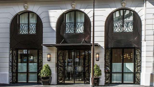 Séjour spa dans un hôtel chic et épuré à deux pas des Champs-Elysées
